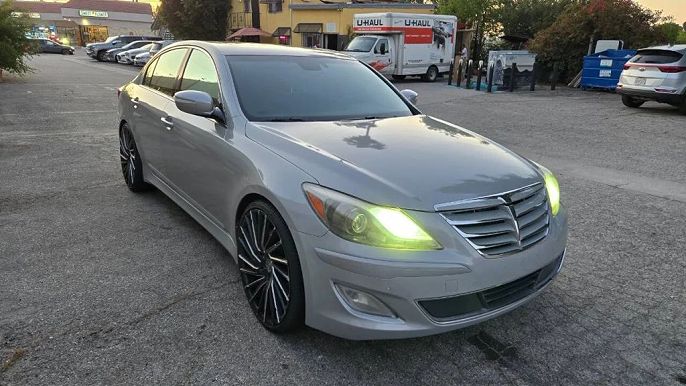 2013 Hyundai Genesis