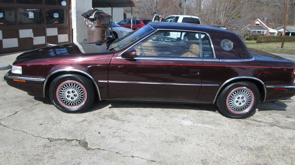 1989 Chrysler TC null image 5