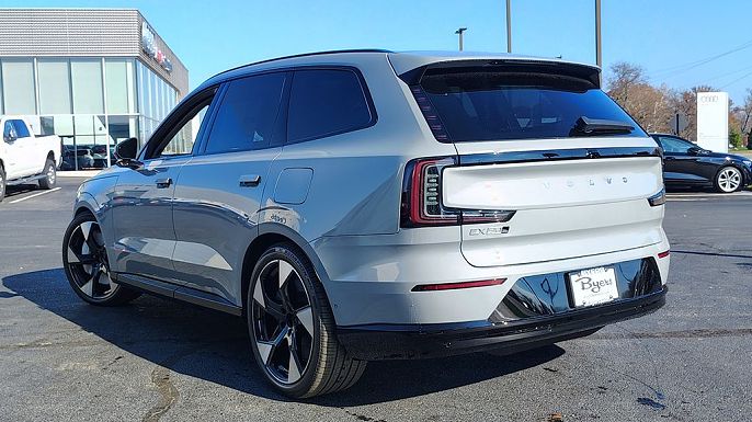 2025 Volvo EX90