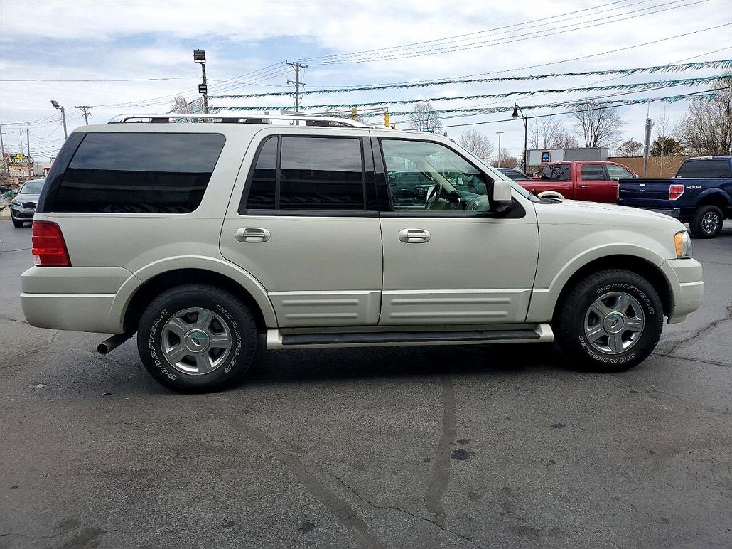 2005 Ford Expedition Limited image 5