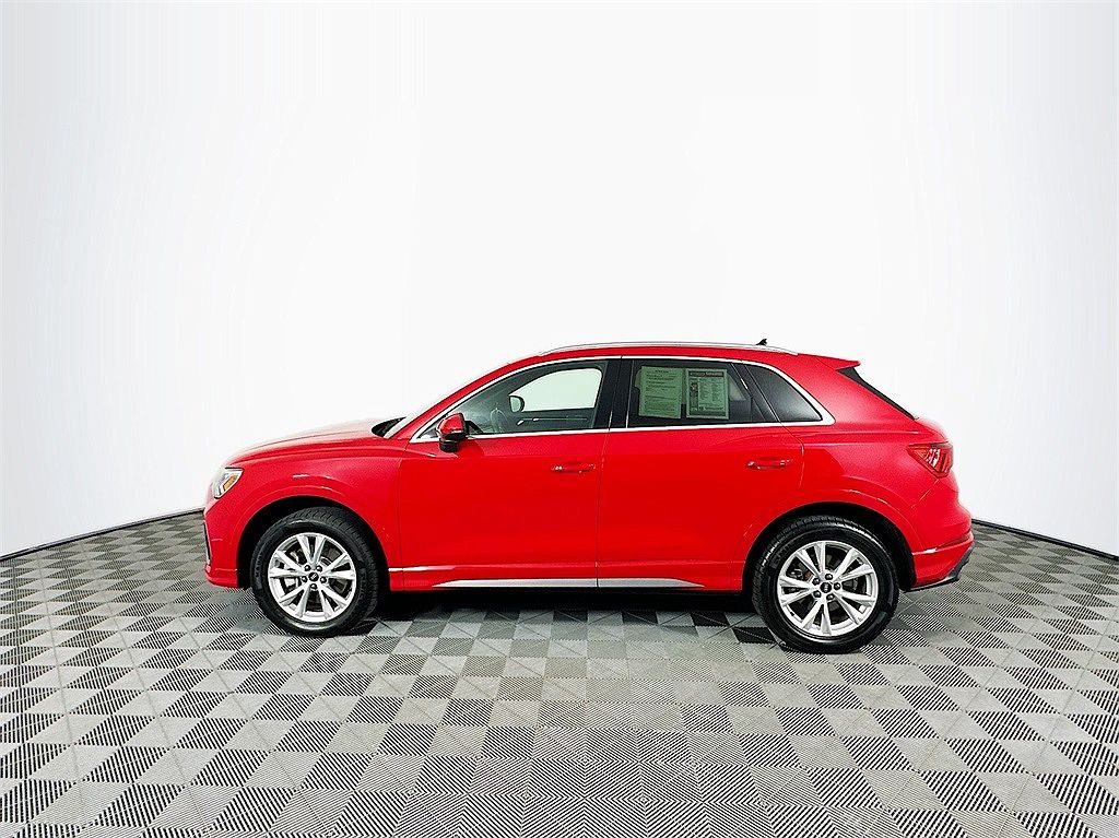 2023 Audi Q3 Premium image 3