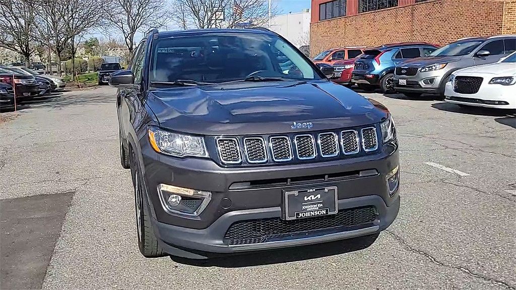 2018 Jeep Compass Limited Edition image 3