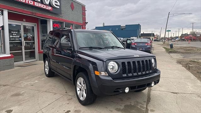 2014 Jeep Patriot Latitude image 0