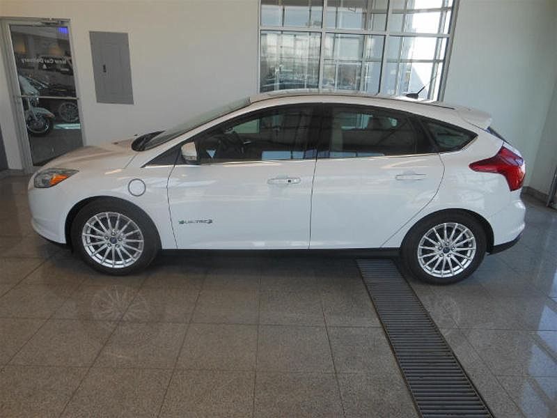2013 Ford Focus Electric image 1