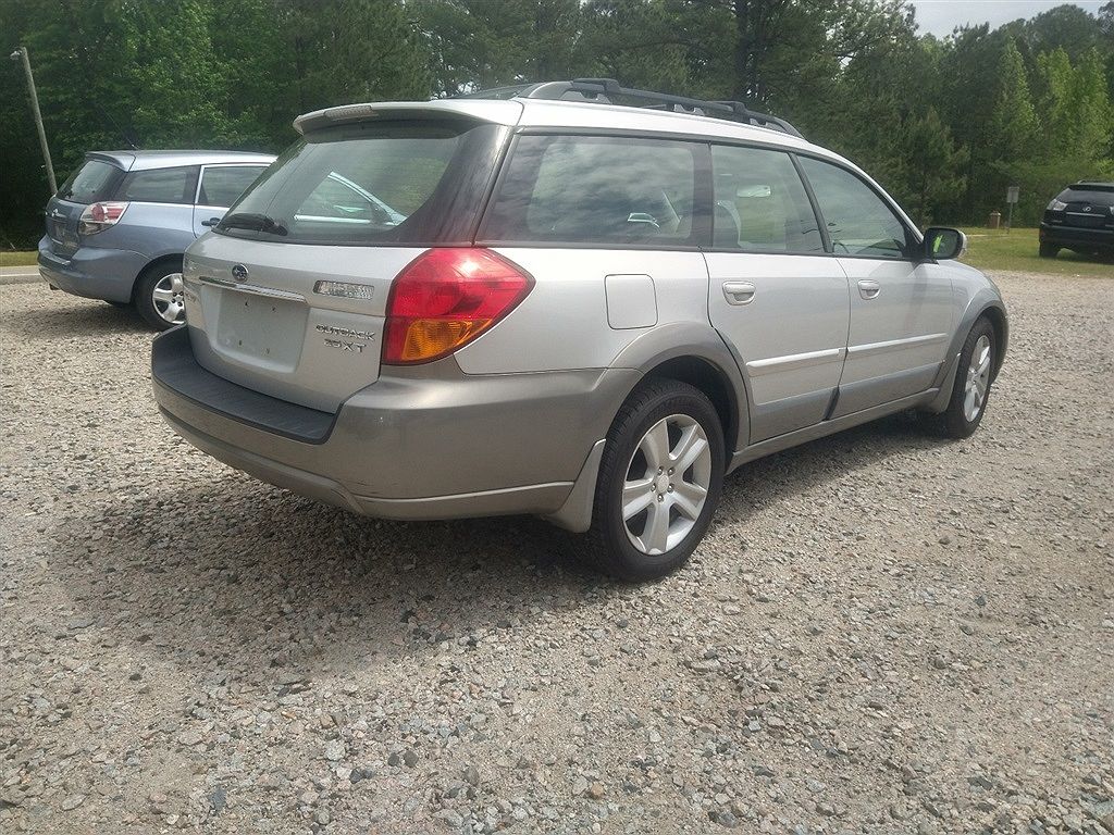 2004 Subaru Legacy L image 3