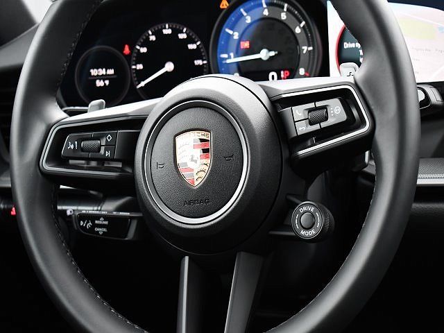2024 Porsche 911 Targa image 22