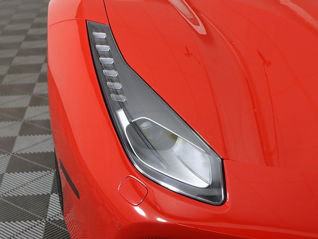 2019 Ferrari 488 Spider image 13