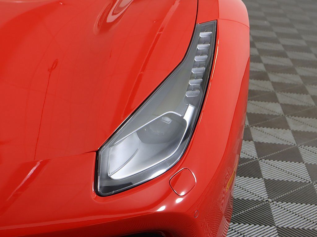 2019 Ferrari 488 Spider image 14