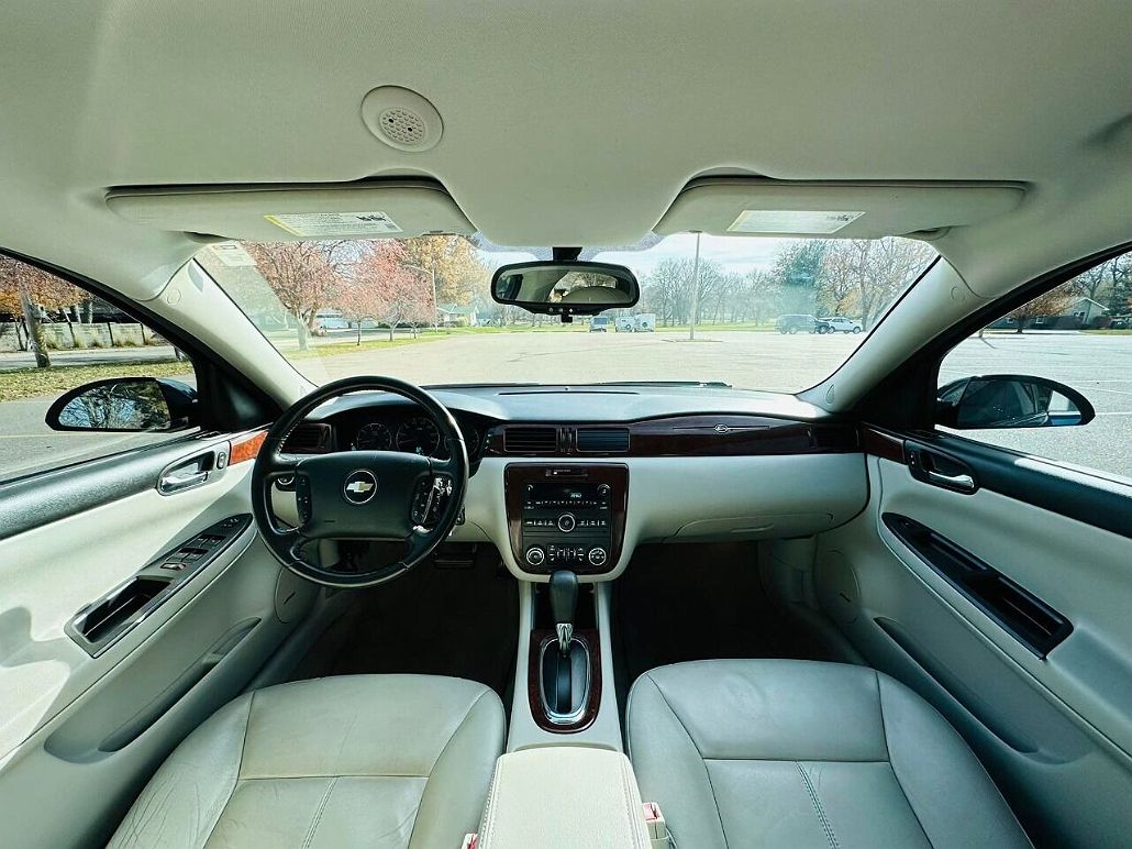 2009 Chevrolet Impala LT image 5