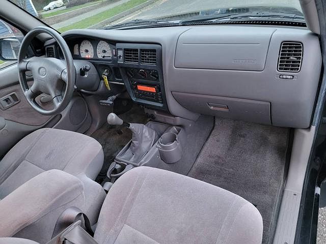 2001 Toyota Tacoma null image 16