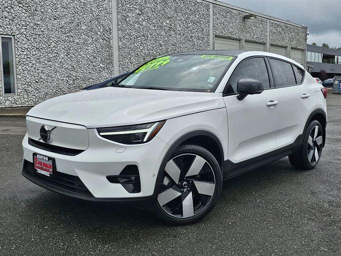 2023 Volvo C40