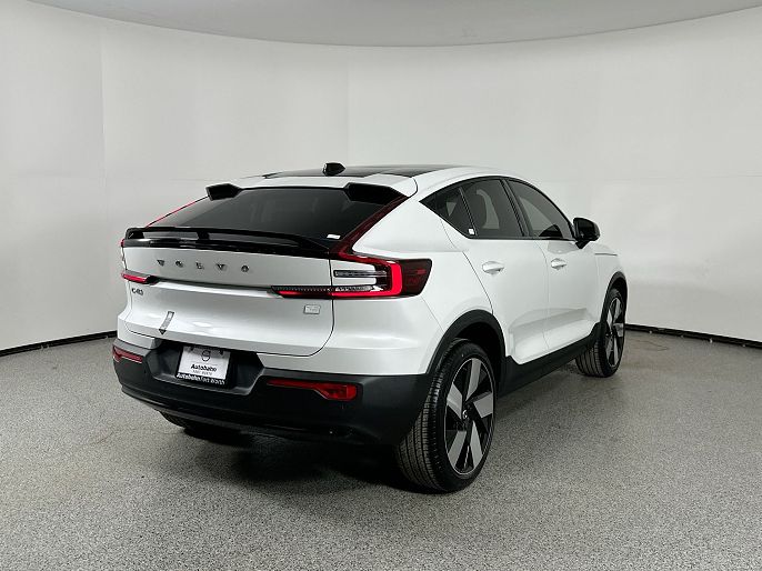 2024 Volvo C40