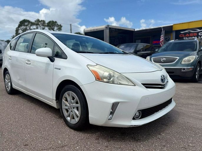 2013 Toyota Prius v