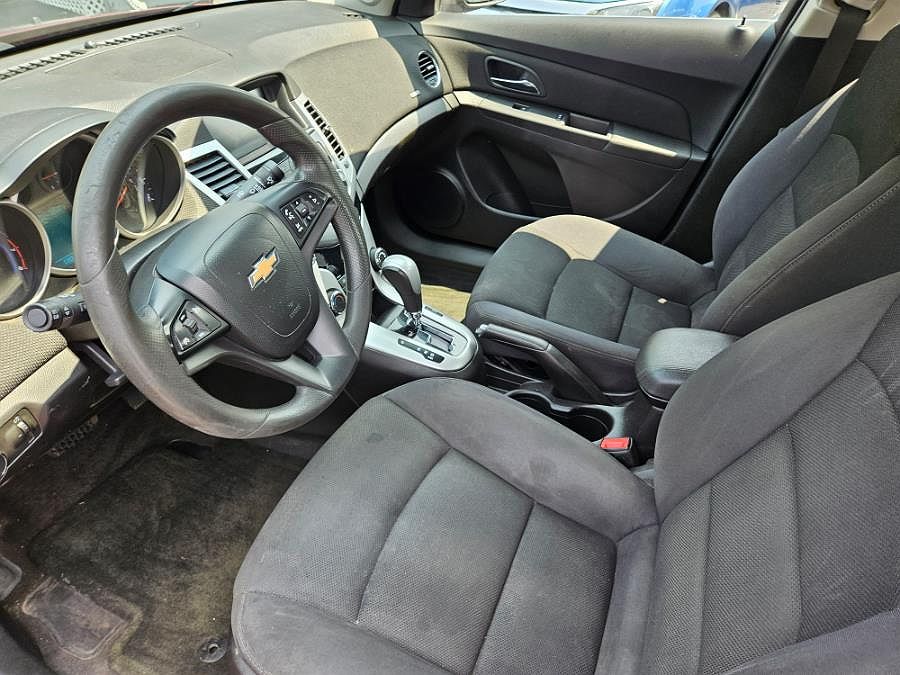 2016 Chevrolet Cruze LT image 5