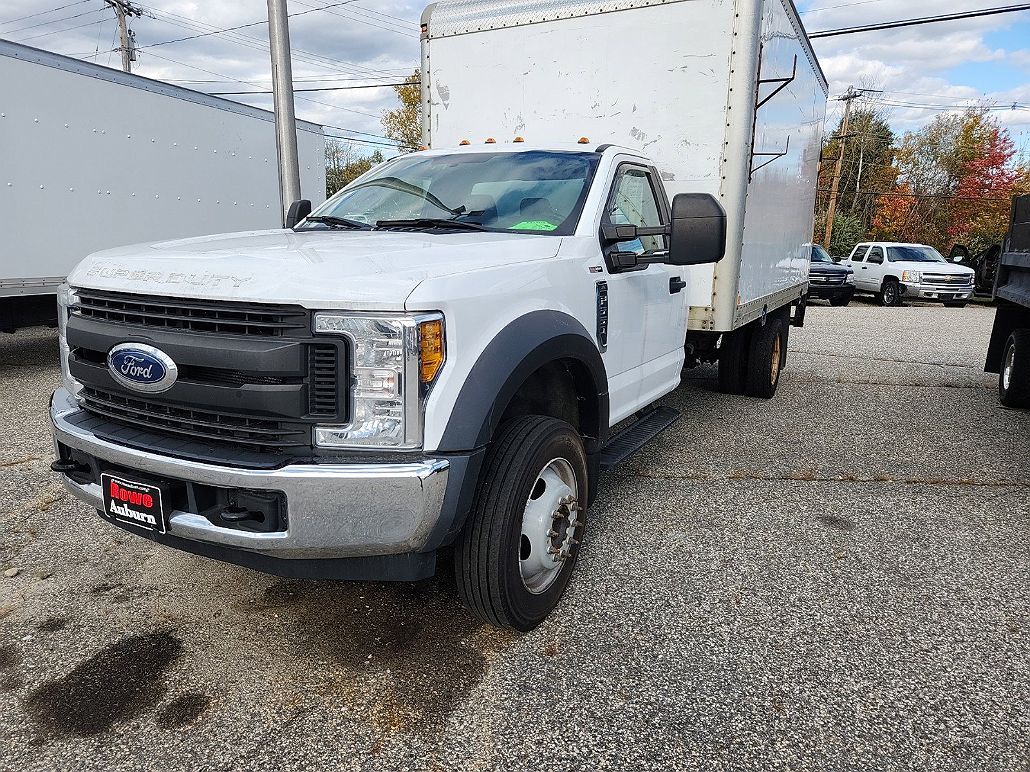 2017 Ford F-550 XL image 2
