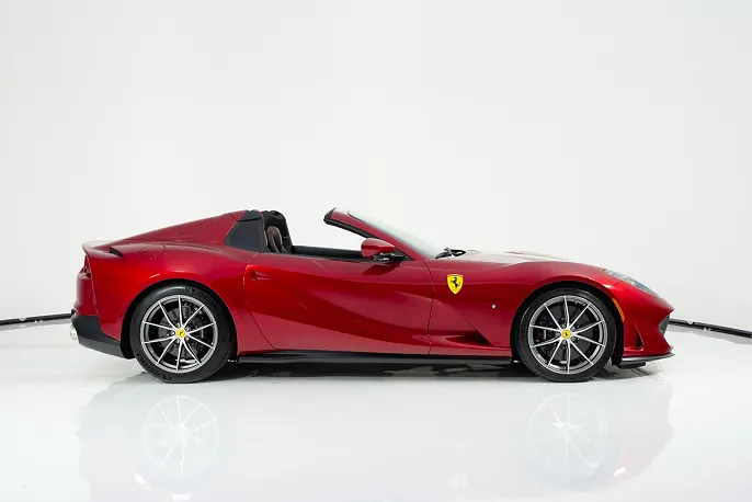 2022 Ferrari 812 GTS