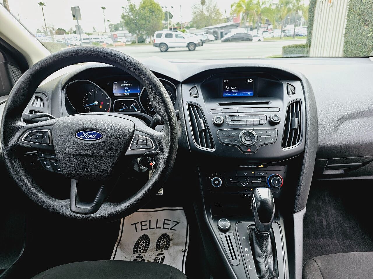 2015 Ford Focus SE image 17