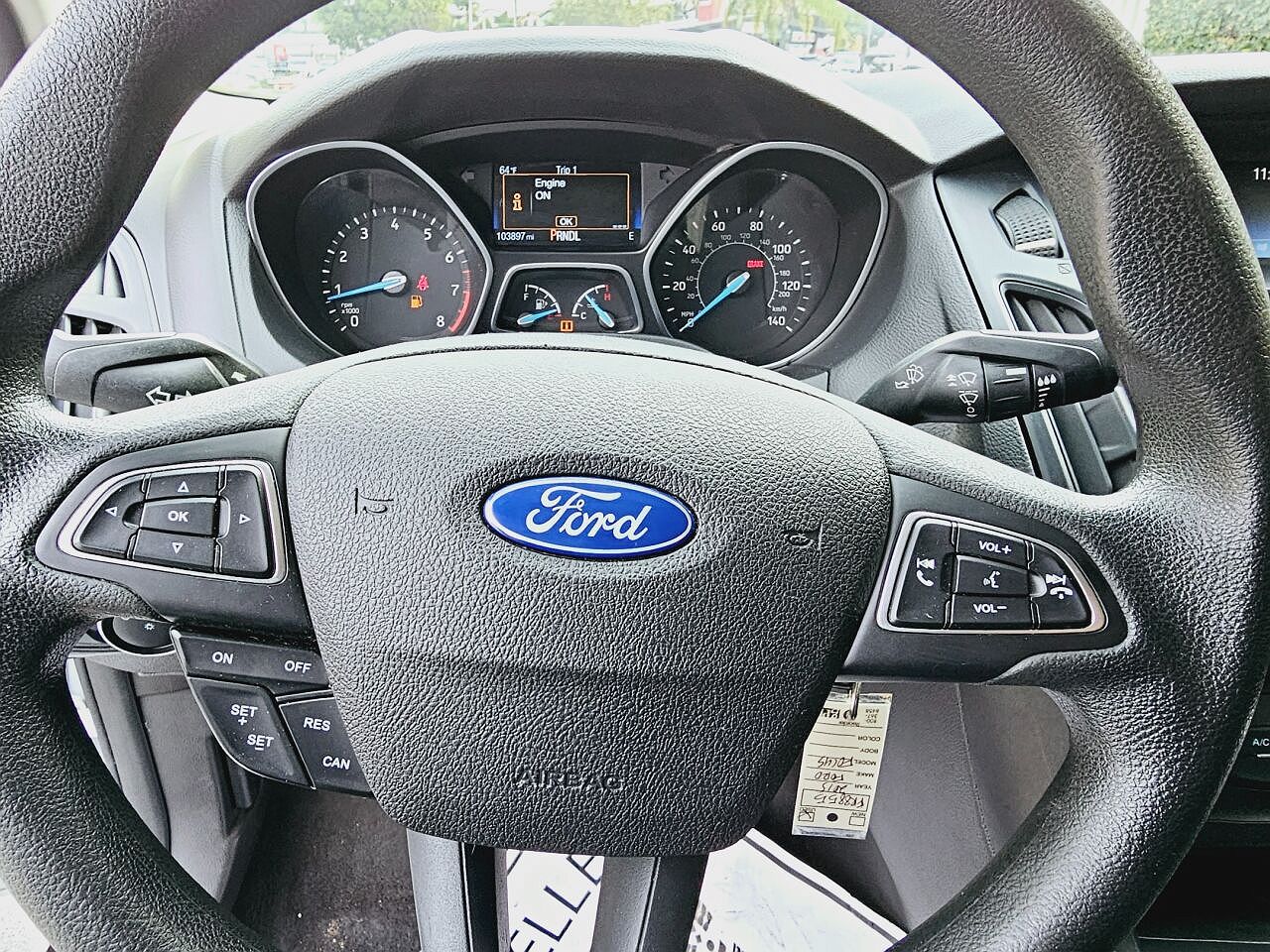 2015 Ford Focus SE image 32