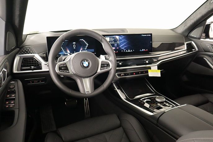 2026 BMW X7