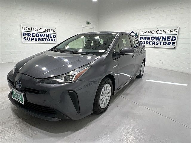 2021 Toyota Prius LE image 3