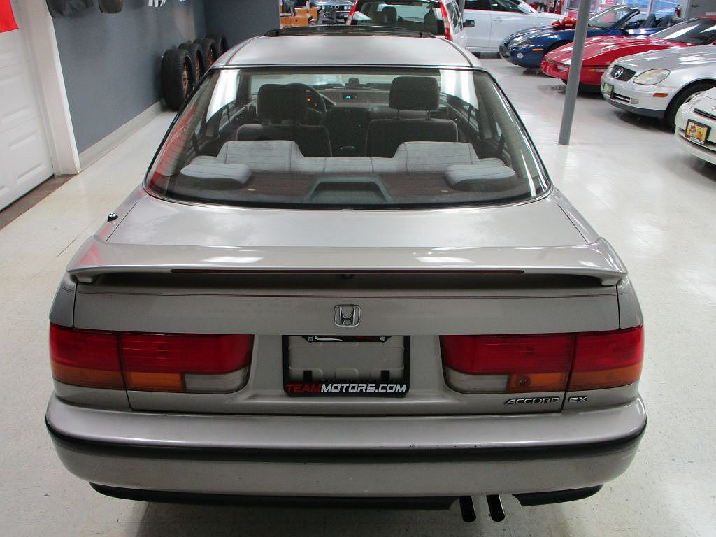 1993 Honda Accord EX image 11