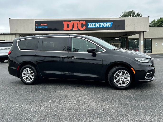 2023 Chrysler Pacifica