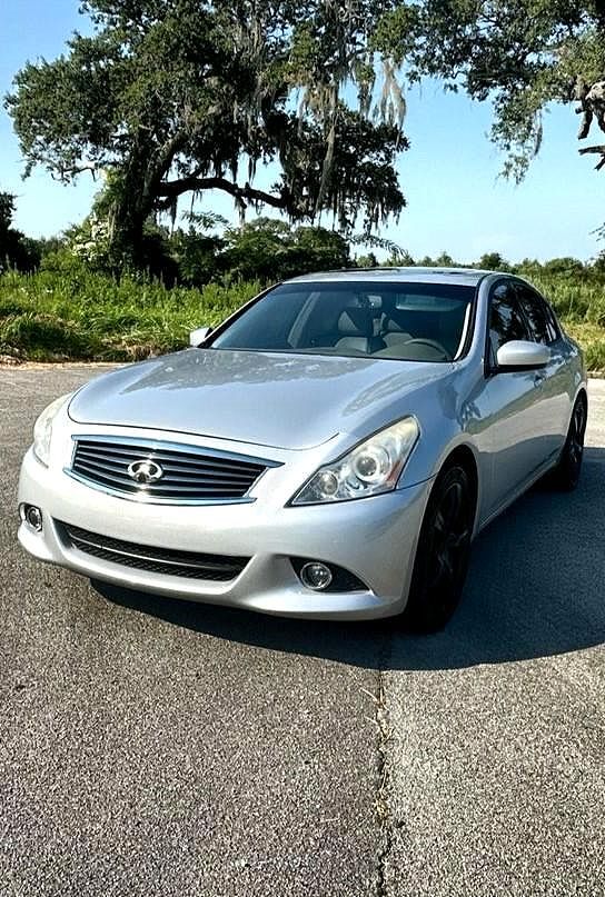 2013 Infiniti G37