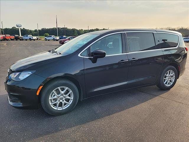 2023 Chrysler Voyager