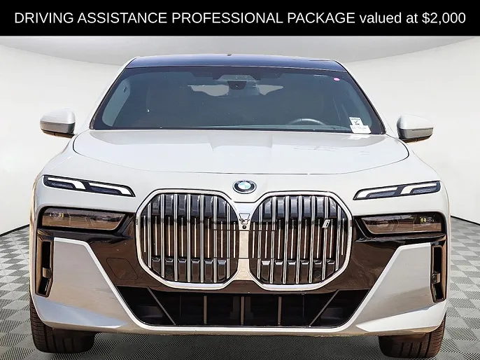 2025 BMW i7