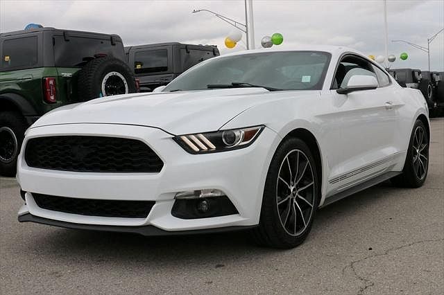 2016 Ford Mustang null image 0