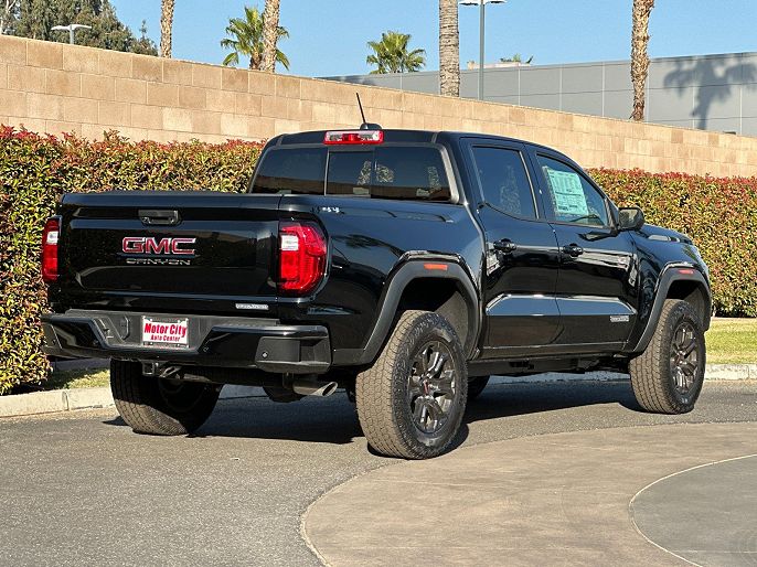 2025 GMC Canyon