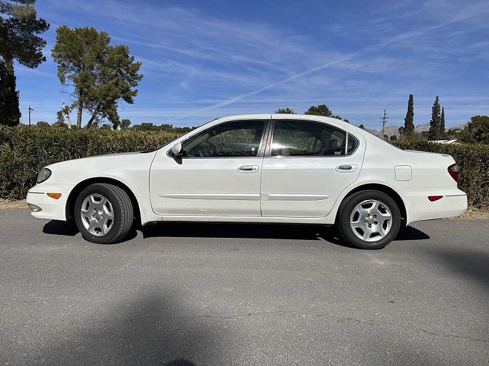2000 Infiniti I30
