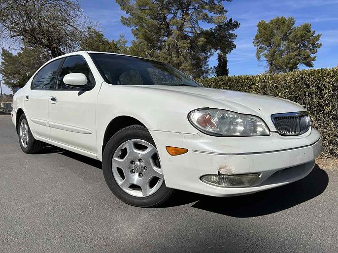 2000 Infiniti I30