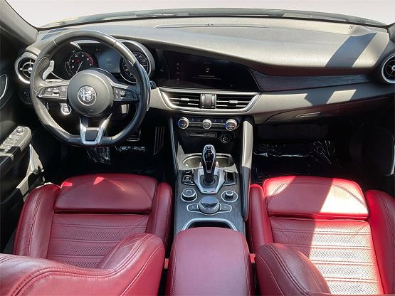 2022 Alfa Romeo Giulia SPRINT photo 11