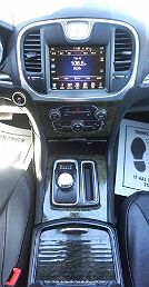 2015 Chrysler 300 C image 10