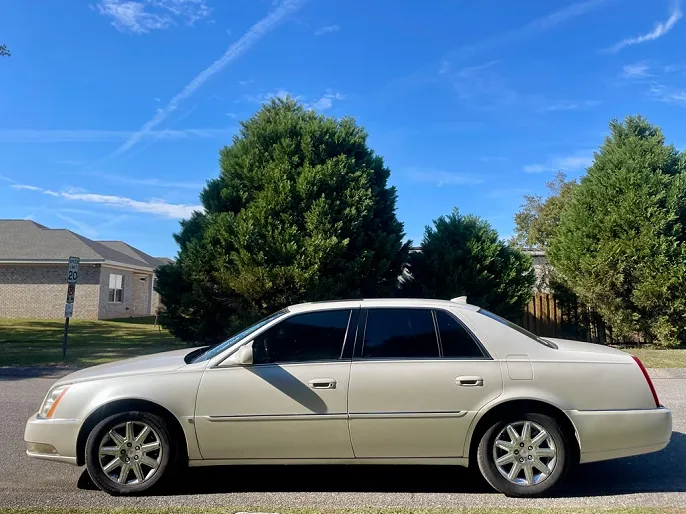 2010 Cadillac DTS