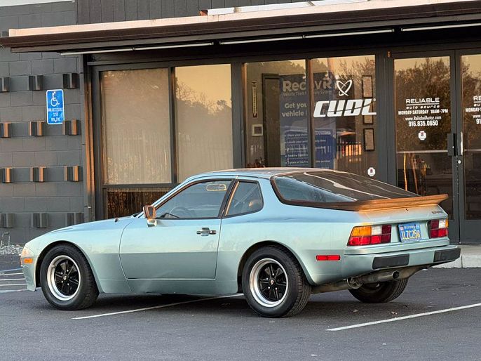 1985 Porsche 944