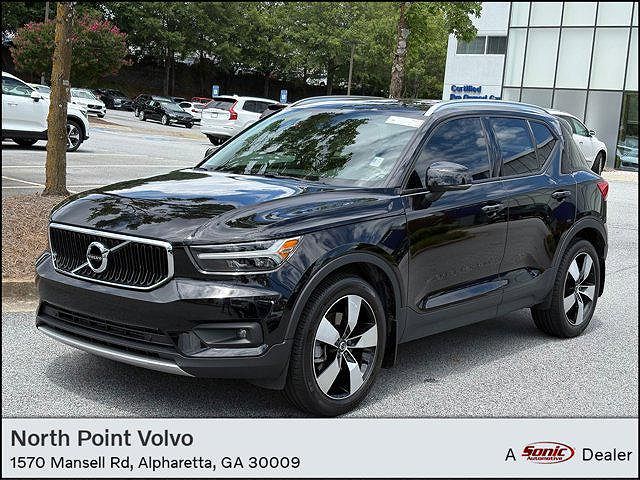 2022 Volvo XC40
