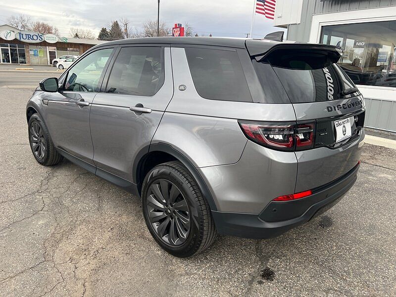 2020 Land Rover Discovery Sport SE image 2