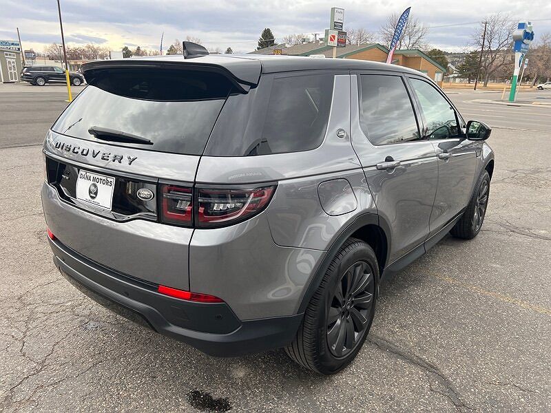 2020 Land Rover Discovery Sport SE image 4