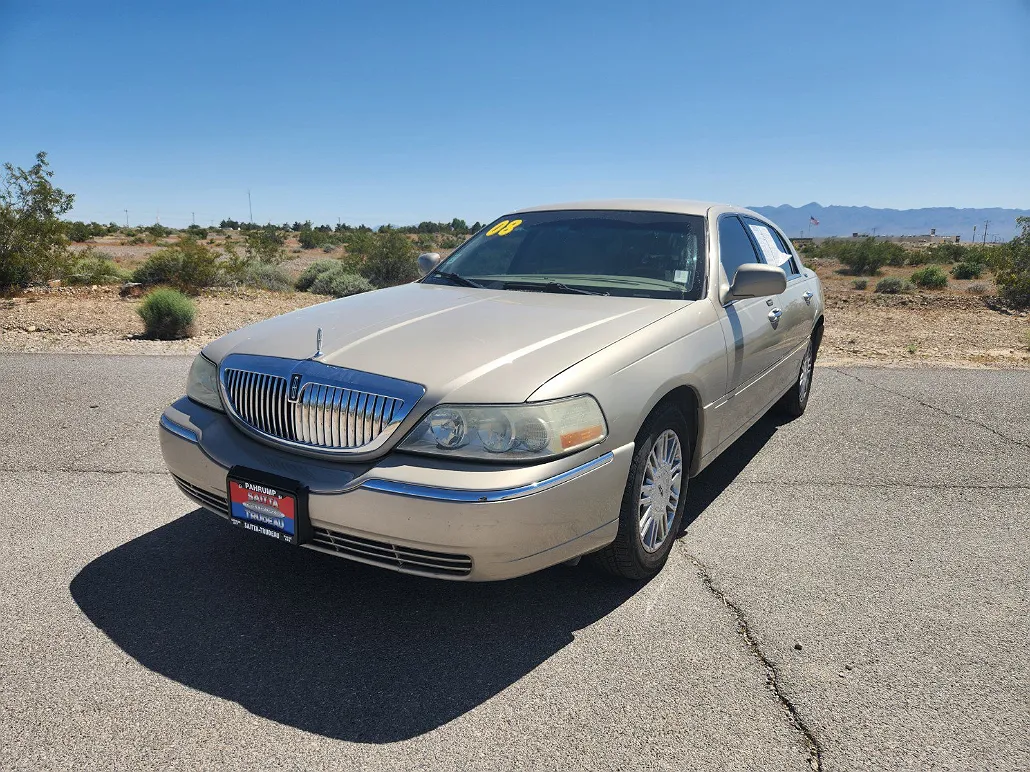 2008 Lincoln Town Car Signature Limited image 0