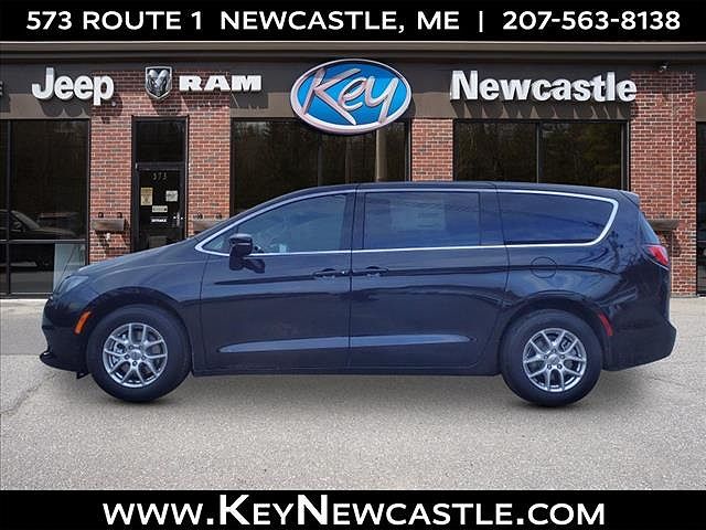 2025 Chrysler Voyager