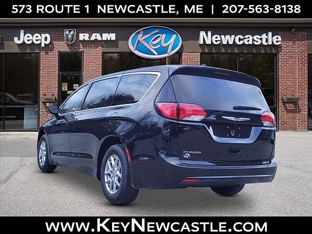 2025 Chrysler Voyager