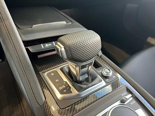 2021 Audi R8 5.2 image 14