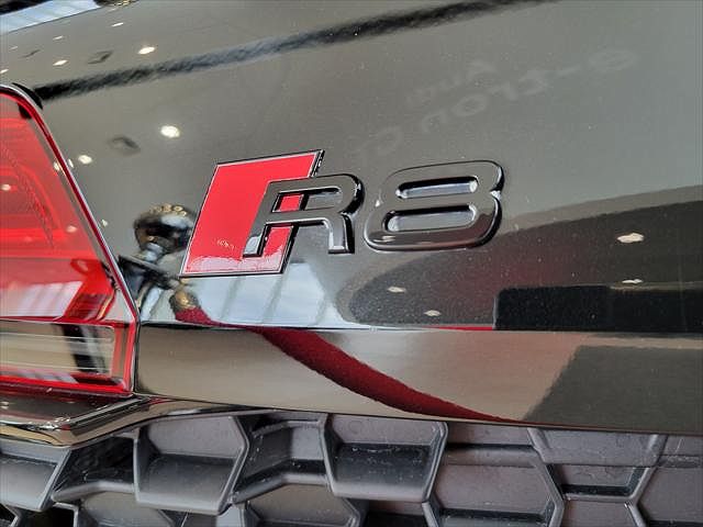 2021 Audi R8 5.2 image 33