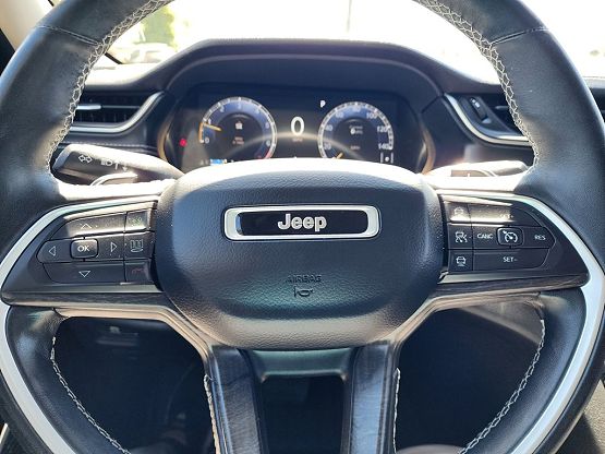 2021 Jeep Grand Cherokee Limited photo 8