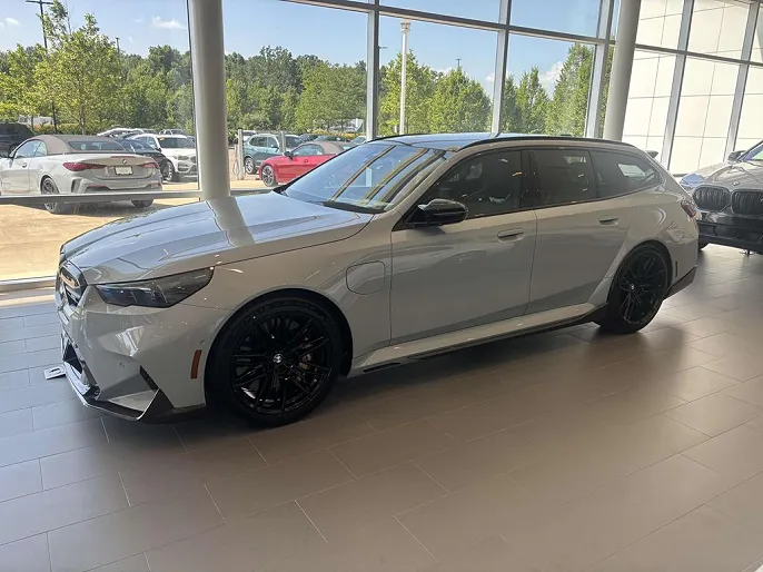 2025 BMW M5