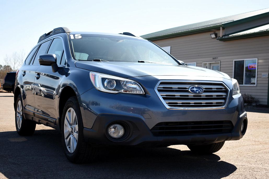 2015 Subaru Outback 2.5i image 4