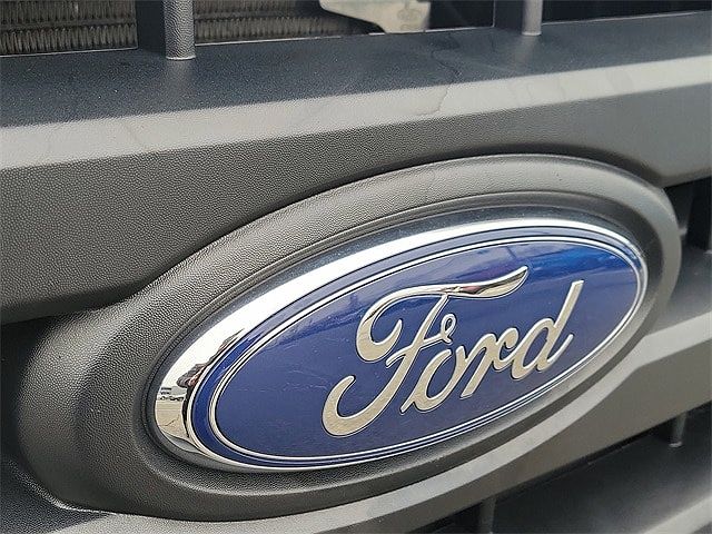 2022 Ford Econoline E-350 image 24
