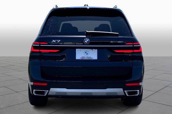 2025 BMW X7